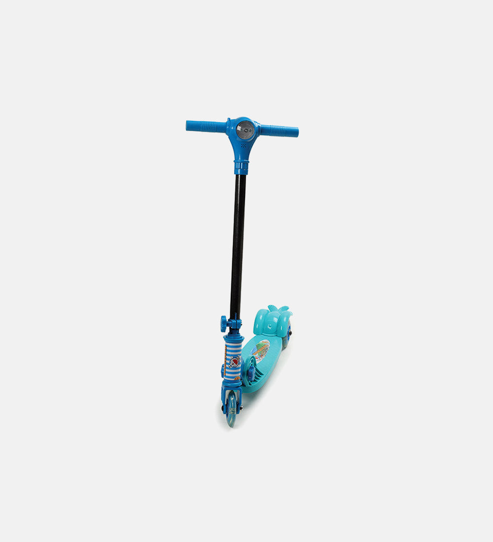 Tricycle foldable scooter