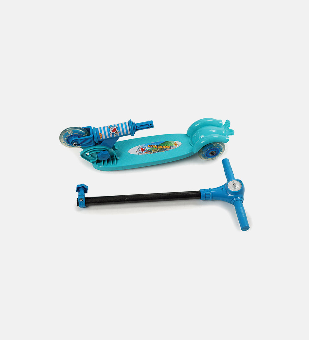Tricycle foldable scooter